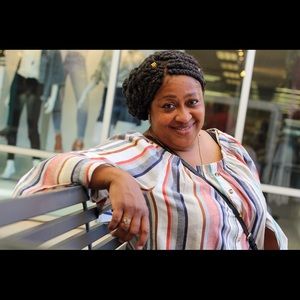 Meet your Posher, Dennis